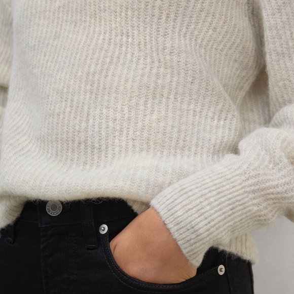 Everlane The Cocoon Crew in Alpaca Lightweight Sweater Almond Color size XXS - Picture 5 of 15